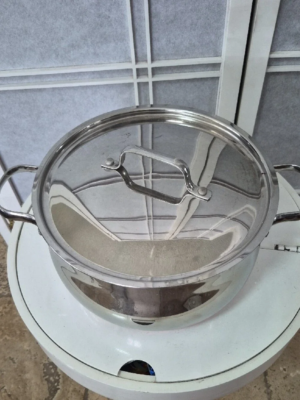 Revere Ware Copper Bottom 6 Qt Stainless Steel Sauce Pot.